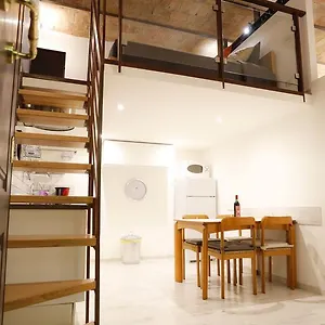  Apartment Opera House Italy